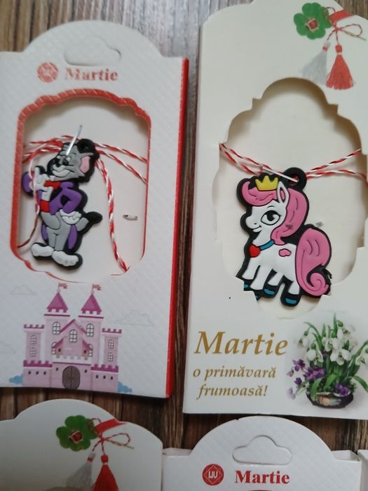 Mărțișoare 2 lei bucata