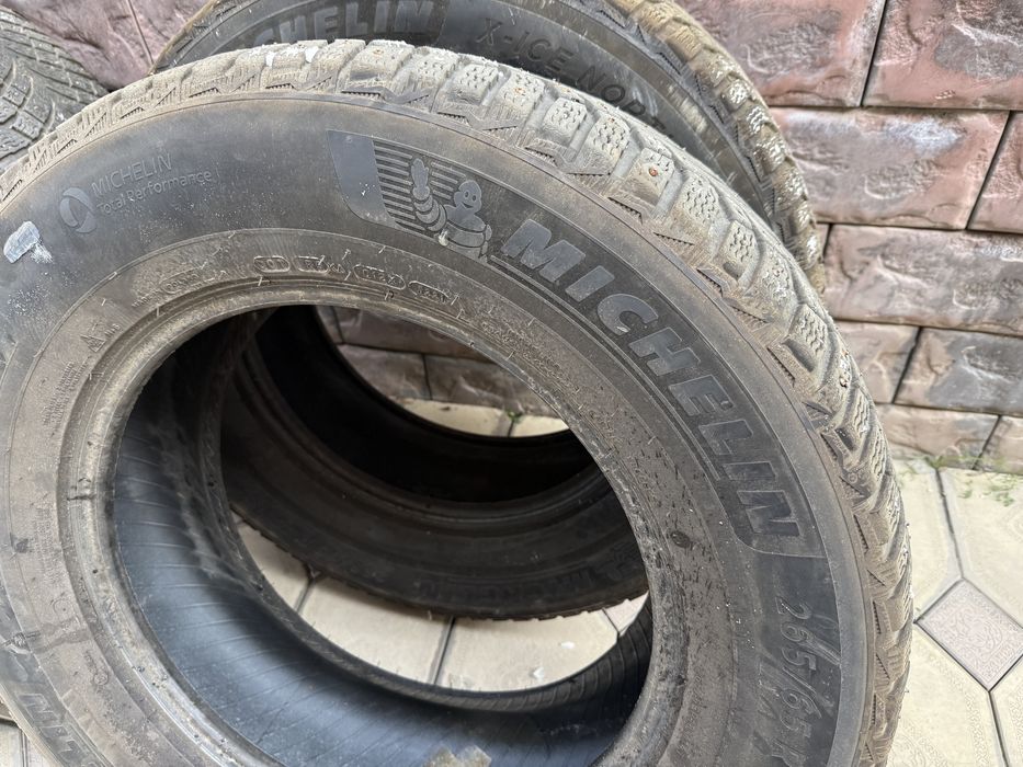 265/65/18 продам зимние шины