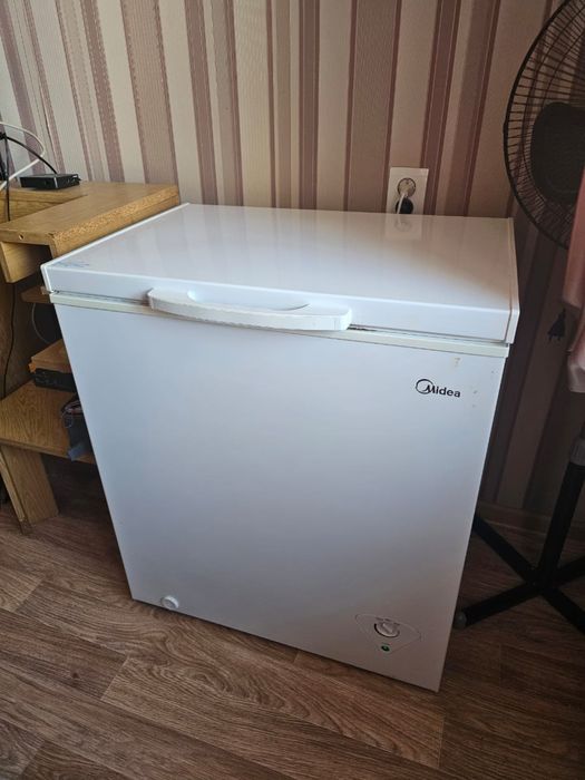 Продается вместительная морозильная камера (сундук)