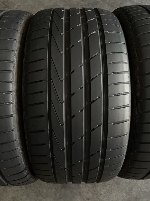 255 35 R19 95Y Vara Hankook Set anvelope cauciucuri profil 6mm