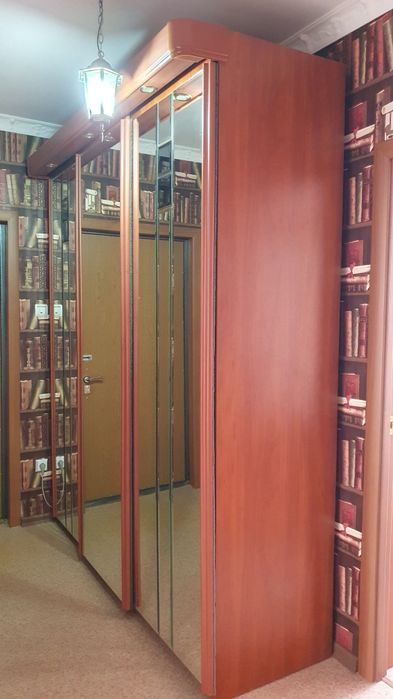 Продам шкаф купе