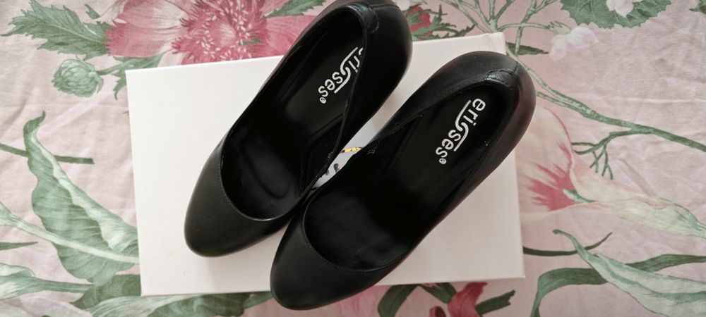 Продам туфли. 36 размер.