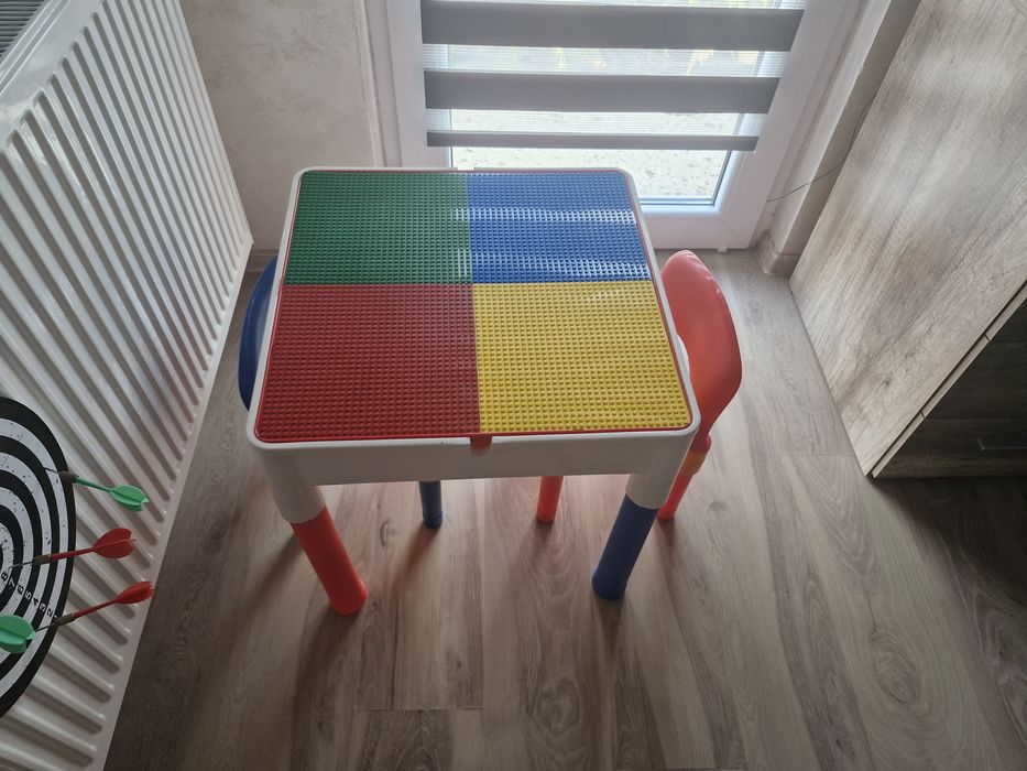 Adidasi si alte accesorii pentru copii