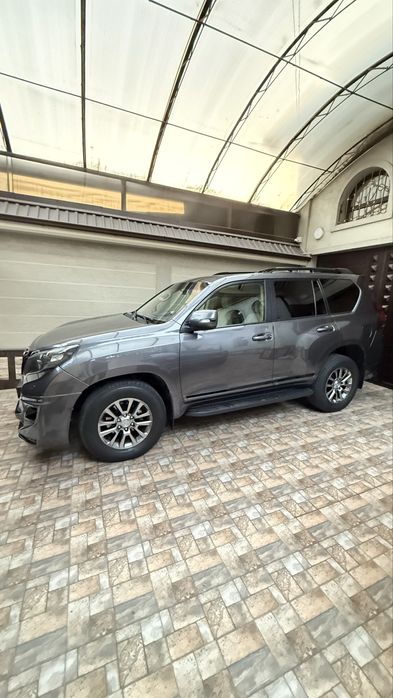 Land Cruiser 150 - Prado 2016