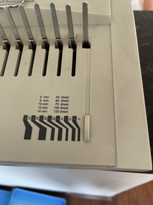 Aparat de indosariat cu spirala de plastic Peach