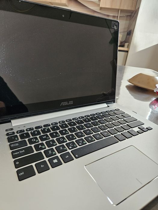 Asus ноутбук , сенсорный экран