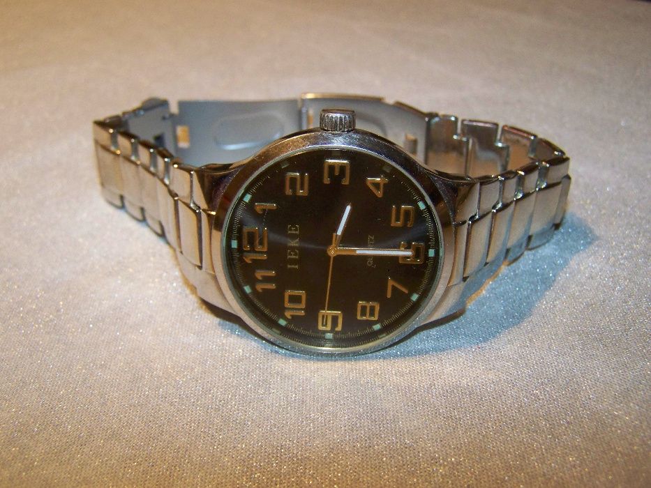 Ceas de mina barbatesc IEKE