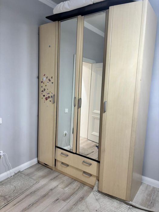 Спальный шкаф сатылады