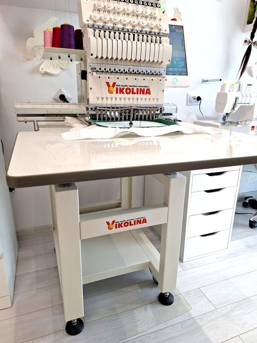 Професионална бродираща машина 15 Конечена with pro technology