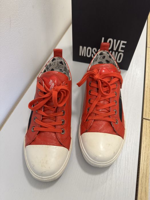 Love Moschino кецове