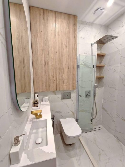 Дава се под наем Тристаен апартамент в Бургас, Център - 88 кв.м за 1785 € - Снимка #4