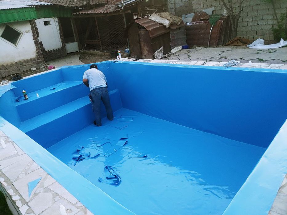 Обшивка бассейнов ПВХ материалом , доставка установка