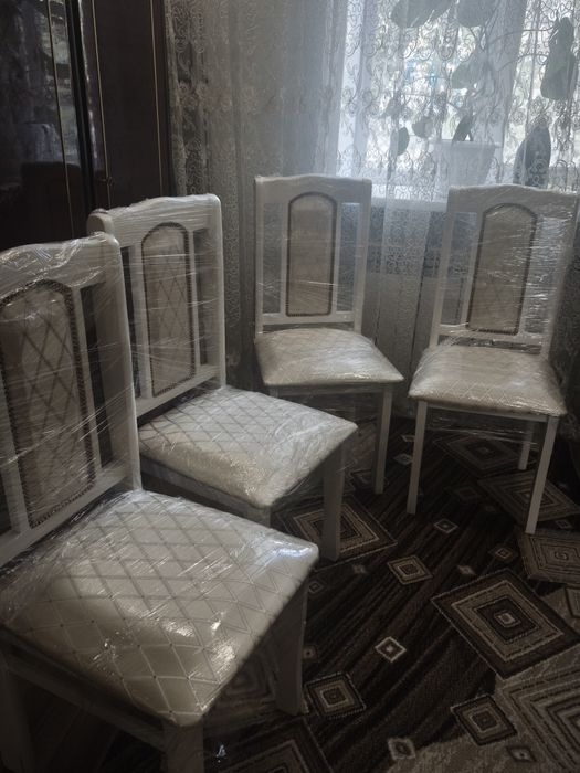 Стулья новые 4 шт