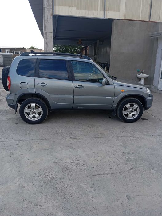 Нива Шевроле продается