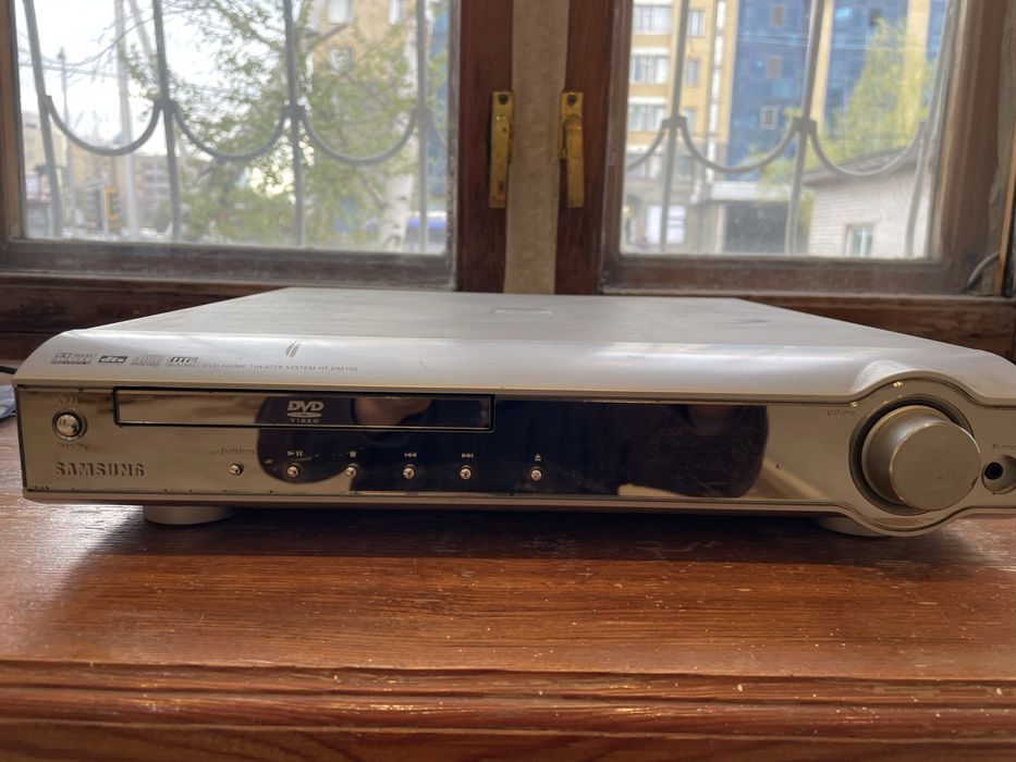 Продам DVD плеер Samsung