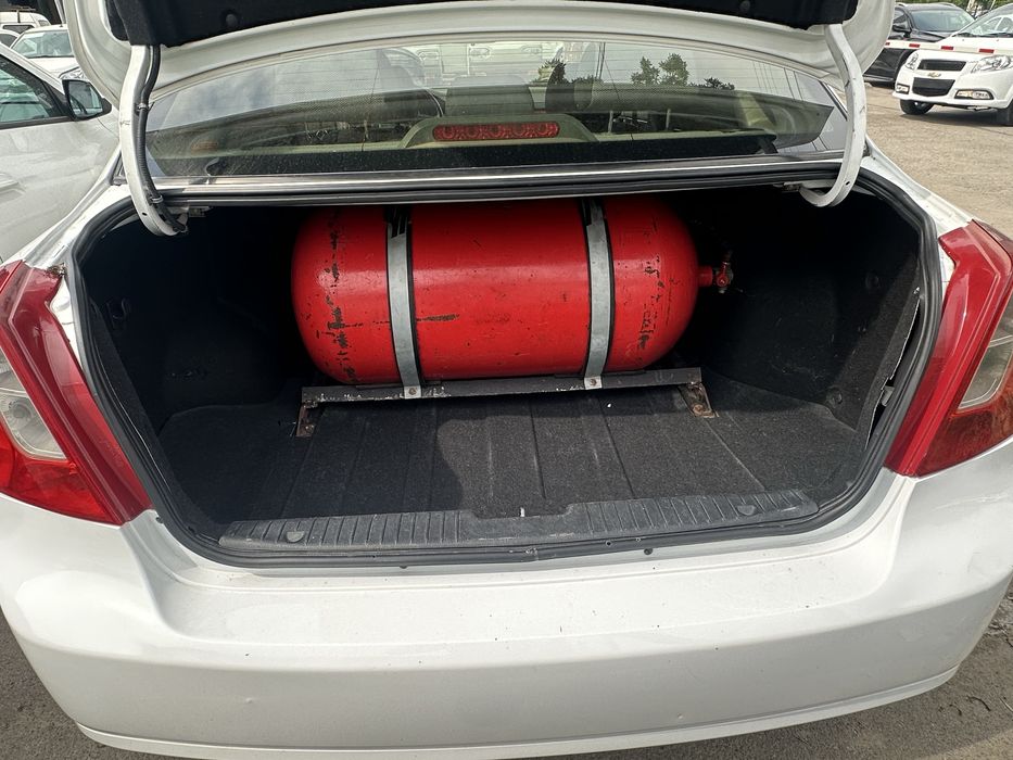 Lacetti 2012 gaz bor