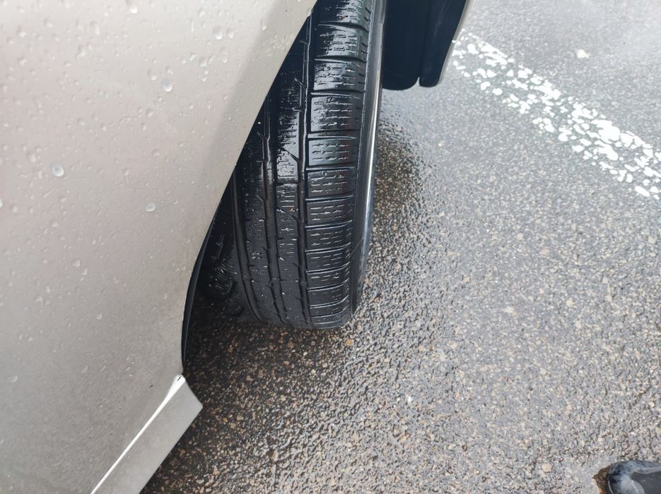 Vand bmw e90 in stare buna !