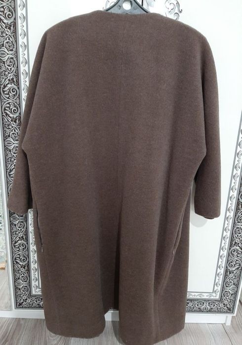 Продам пальто новое