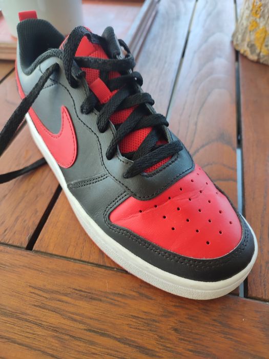 Nike mărimea 40 , impecabili.