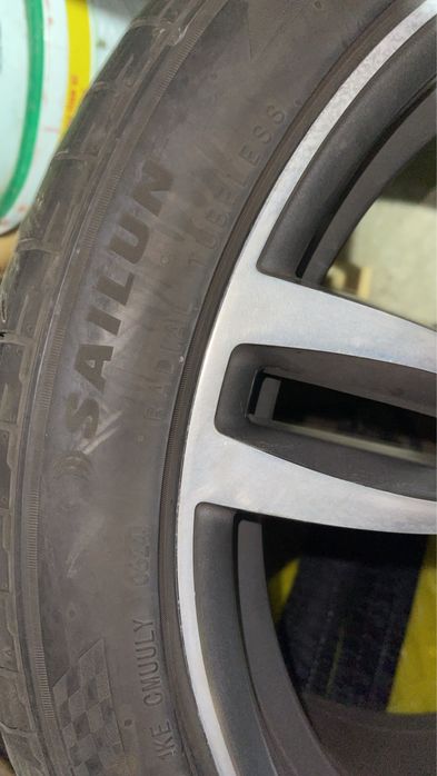 Cauciucuri 275/35/19  245/40/19 Noi