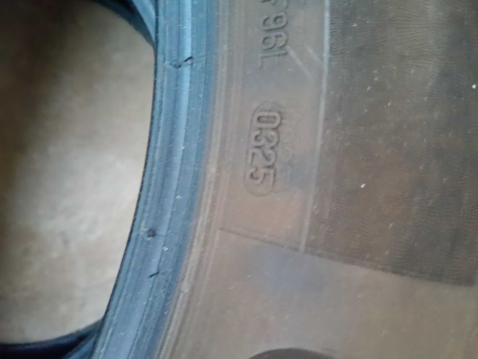 Всесезонни гуми 235 50 R19