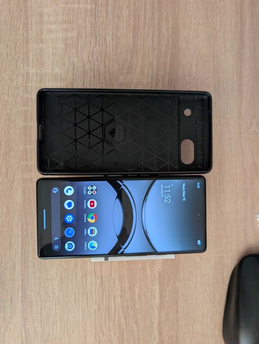 Google Pixel 6a - se vinde cu cutie si husa