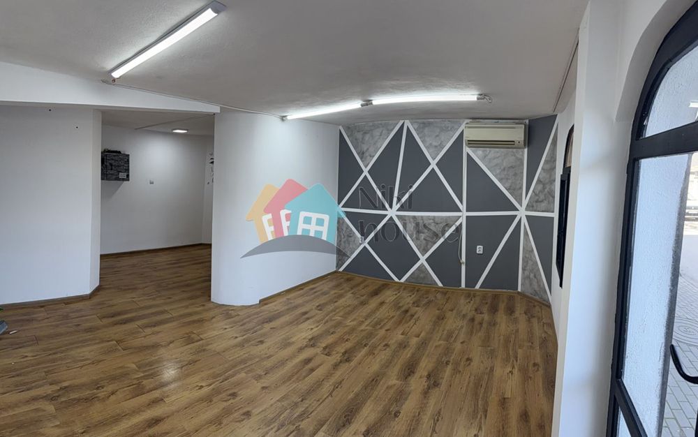 Магазин в Варна-Аспарухово площ 35 цена 250