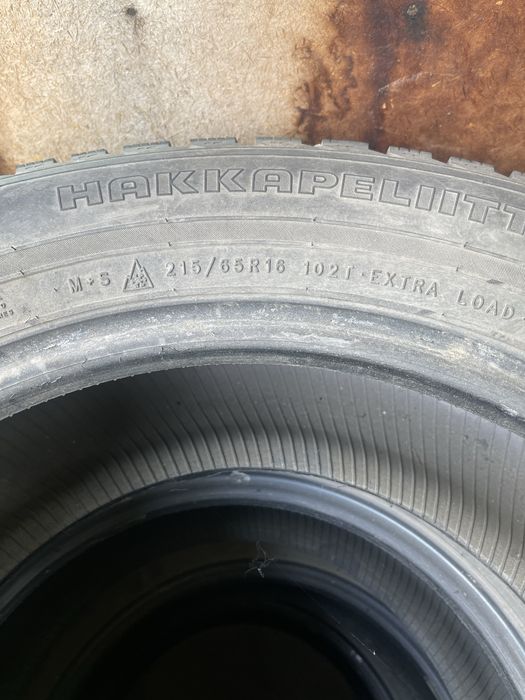 Продам резину шипованую