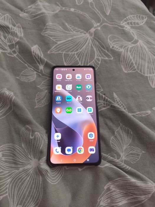 Vând Motorola g 86