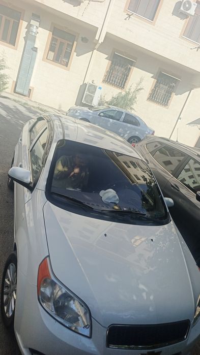 Moshin sotiladi bir qòl moshin 1 krug bòlmagan