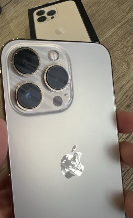 Продавам Iphone 13 Pro  128GB Gold
