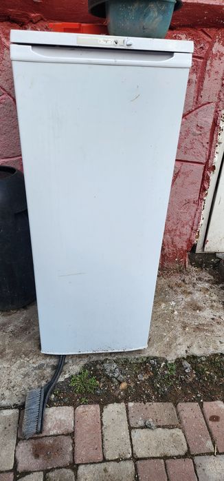 Продам холодильник и морозильник