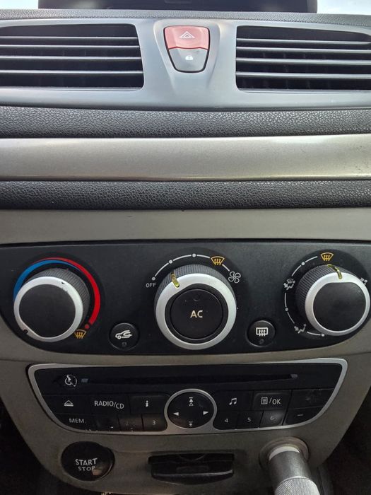 RENAULT Megane 2012 — imagine 2
