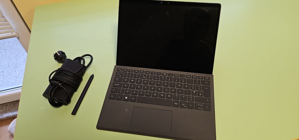 Dell 7320 detachable. Windows таблет. Intel i7, 16gb ram, 256gb ssd