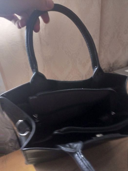 Черная сумка женская