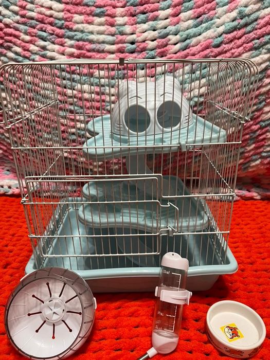 Продам клетку не дорого Б/У