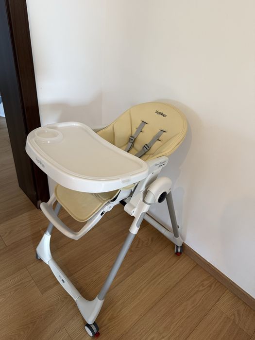 Peg Perego Prima Pappa Follow Me Scaun Înalt De Masă Bebe Pliabil Cu Înălțime Reglabilă Bej