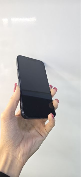 Продам  Iphone 13