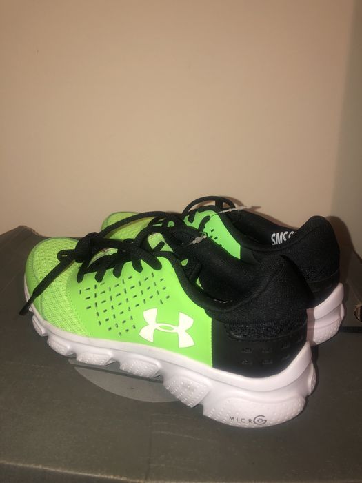 Дамски маратонки under armour