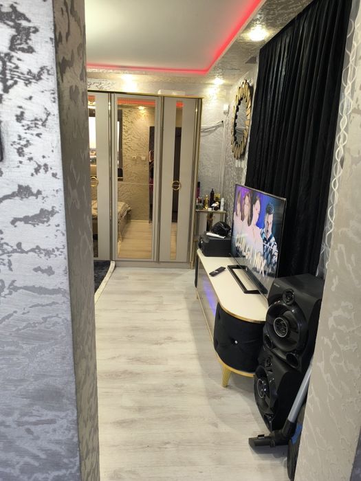 Продава се Къща в Сливен, Център - 1818 кв.м за 0 €/кв.м - Снимка #4