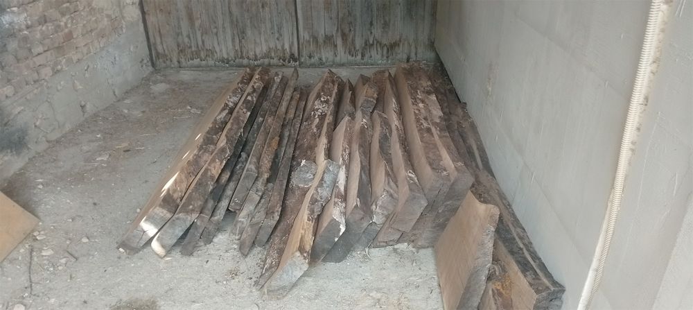 Орехова дървесина