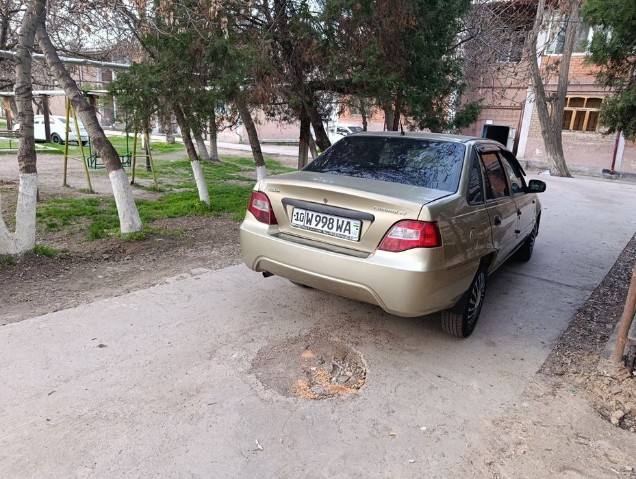 Нексия 2 сонс срочна сотилади гази бор юришлари зўр