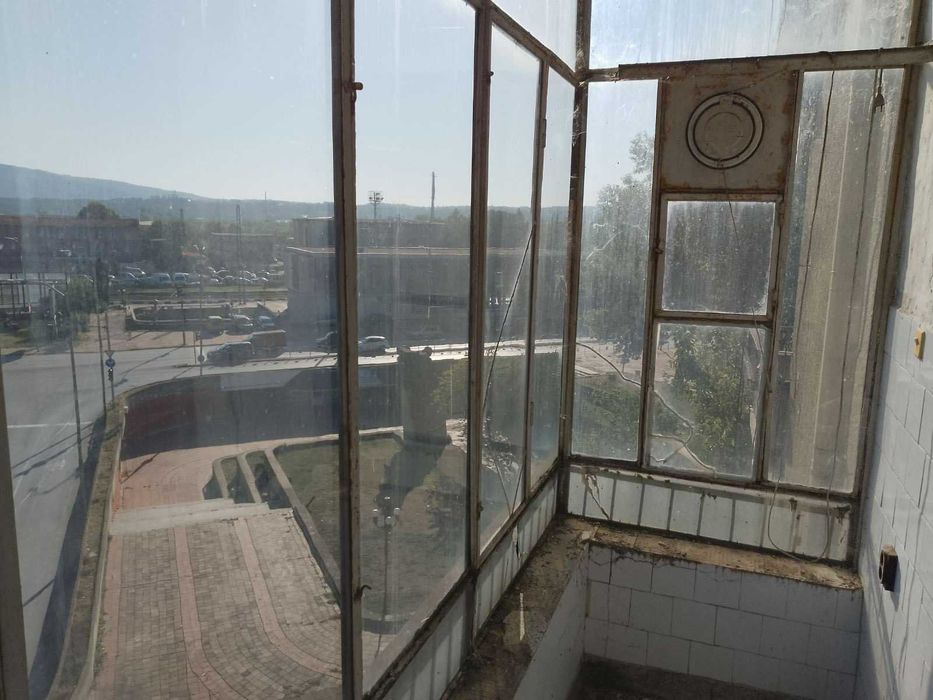 Продава се Четиристаен апартамент в Монтана, Идеален център - 90 кв.м за 1077 €/кв.м - Снимка #1