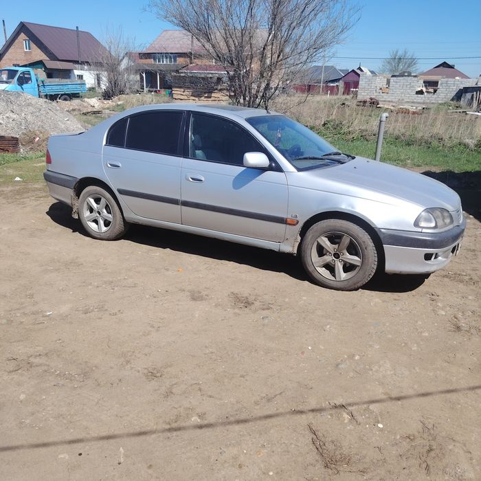 Продам Toyota Avensis