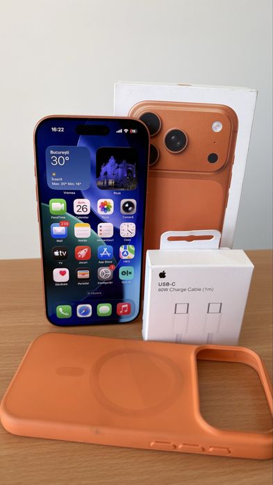 iPhone 17 Pro Orange, ca nou, cu bon achizitie
