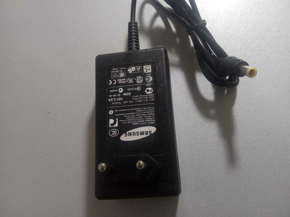 Адаптер, блок питания от монитора Самсунг