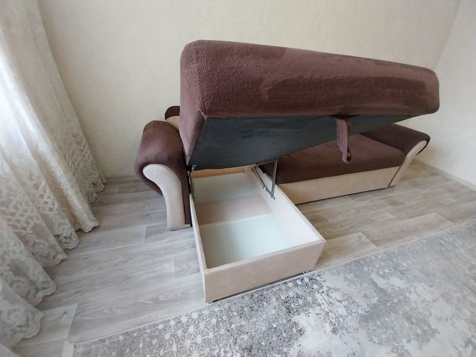 Продам Диван угловой раскладной