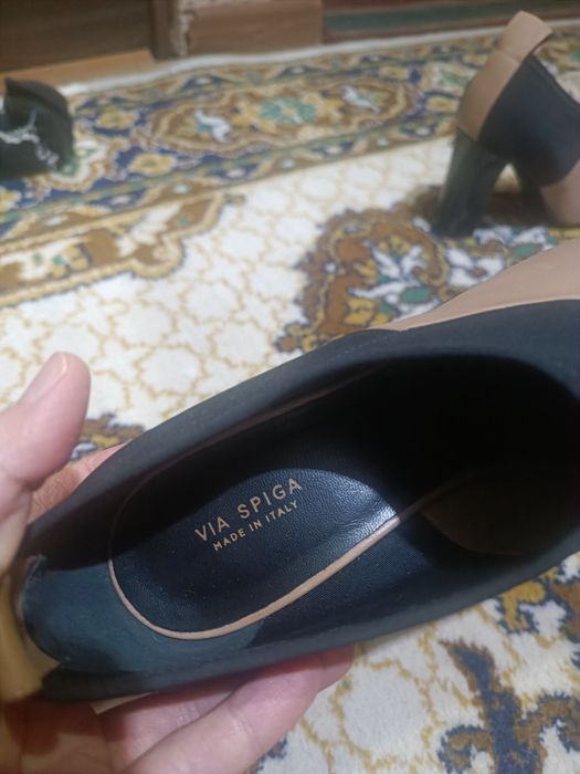 Продам итальянские туфли.