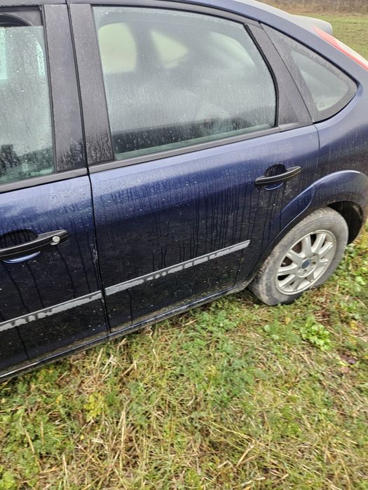 Usa stanga spate ford focus 2 hatchback 1.6 tdci an 2006