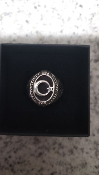 Продам печатку мужская